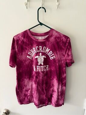 Abercrombie & Fitch Magenta Tie-Dye Tee with Turtle Logo kids